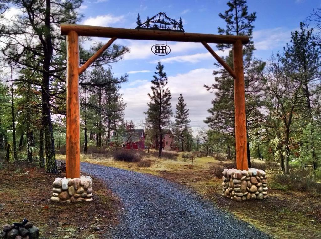 Treehouse Ranch Ξενοδοχείο Goldendale Εξωτερικό φωτογραφία